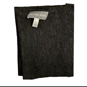 Unisex Gray Michael Kors NWOT Scarf